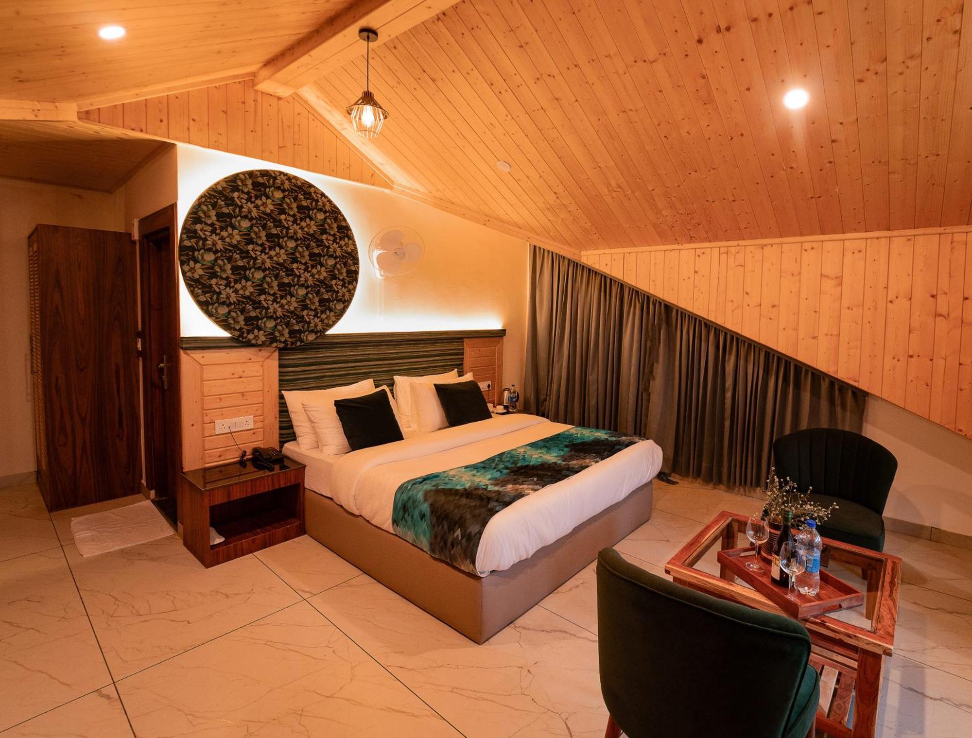 Nazaara - A Luxe Retreat Hotel Manāli Eksteriør billede